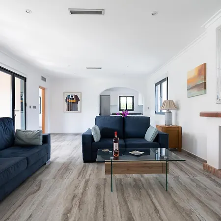 Casa Bot